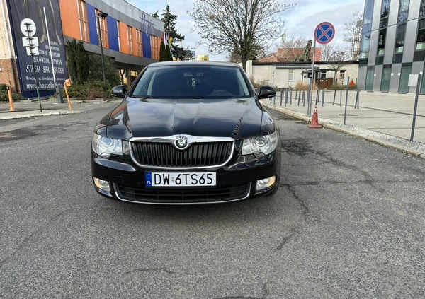 Skoda Superb cena 39999 przebieg: 173500, rok produkcji 2012 z Wrocław małe 172